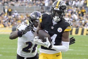 Dallas Cowboys trade for Pittsburgh Steelers wide receiver George Pickens, draft pick