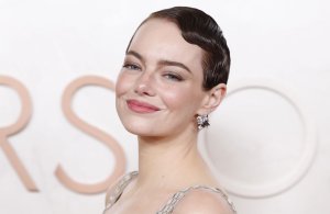 Emma Stone, Jesse Plemons film 'Bugonia' to open in October