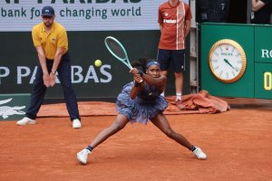 Gauff, Pegula, Sinner sweep into third round of French Open