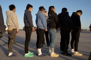 ICE arrests 103 in Nashville traffic stops, mayor raises questions