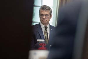 U.S. to begin immediately removing 1,000 transgender service members from military