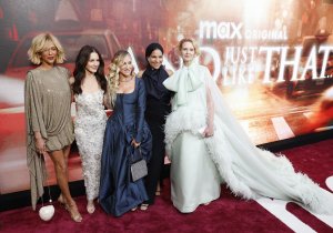 Sarah Jessica Parker dazzles at 'Just Like That' Season 3 photo call