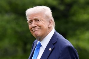 Trump signs executive order to halt funding to PBS, NPR