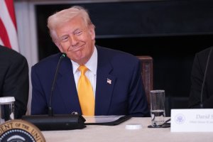 Trump withdraws warning against cryptocurrency 401(k) retirement investing