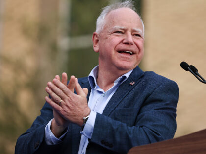 TUCSON, ARIZONA - NOVEMBER 02: Democratic vice presidential nominee, Minnesota Gov. Tim Wa