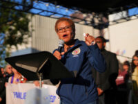 Halperin: Top Democrats Paralyzed by Trump’s Migration Enforcement