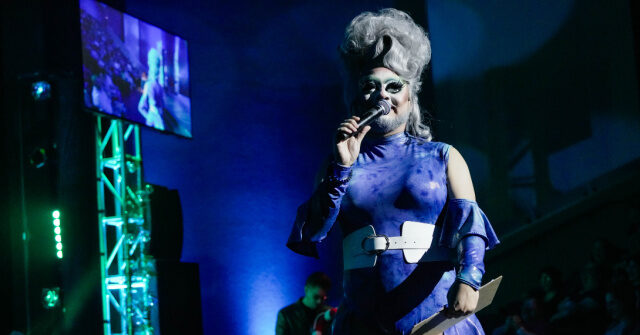 Drag Show Performed on Floor of Oregon House