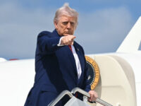 Trump Calls for Fed Cut After ADP Sees Hiring Collapse