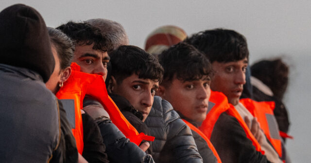 Farage's Reform Party Vows to Deport All Illegal Migrants From Britain