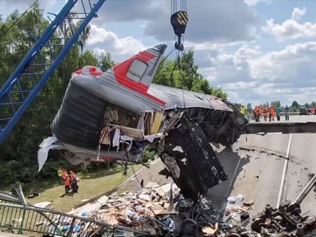 7 dead, 69 injured as bridges collapse in Russia's border regions of Bryansk, Kursk BRYANSK, RUSSIA - JUNE 01: (----EDITORIAL USE ONLY - MANDATORY CREDIT - 'RUSSIAN MINI