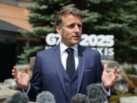 Macron Warns Regime Change in Islamist Iran Could Cause ‘Chaos’ Amid Concerns of Terror