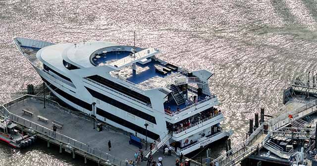 VIDEO: Dozens Injured When NYC Party Yacht Slams into Pier
