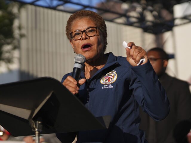 Karen Bass anti-ICE (Associated Press)