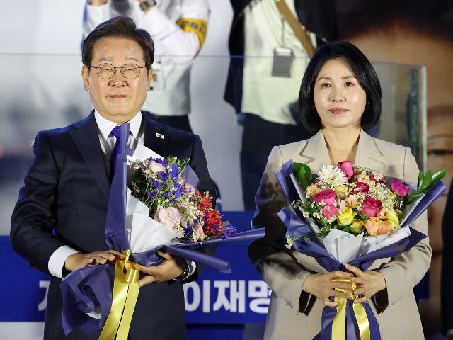 Lee Jae-myung, the presidential candidate of the Democratic Party and his wife Kim Hea-Kyu