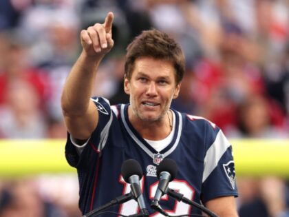 Patriots to Unveil Statue of Tom Brady at Gillette Stadium in August