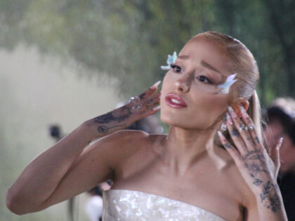 ‘Wicked’ Star Ariana Grande Shares Post Bashing Trump, ICE Illegal Alien Arrests