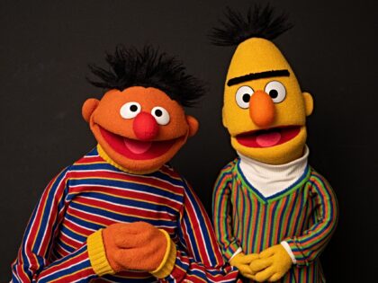 PRODUCTION - 24 October 2022, Hamburg: The characters Ernie and Bert from Sesame Street, t