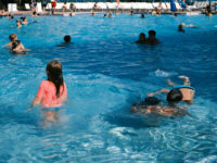 Four Syrian Migrants Arrested over Alleged Sexual Assault of Nine Young Girls at German Swimming Po