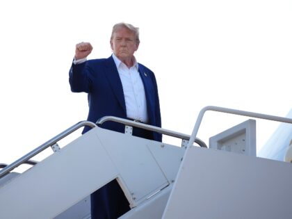JOINT BASE ANDREWS, MARYLAND - JUNE 24: U.S. President Donald Trump boards Air Force One t