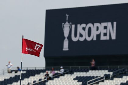 The 125th US Open golf tournament starts Thursday at Oakmont, with a former caddie who is