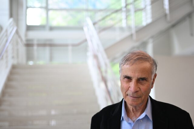Aerospace engineer Robert Zubrin, president of The Mars Society, says efforts to reach the