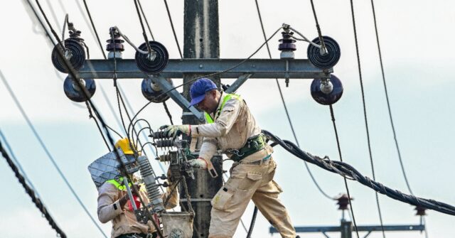 Sri Lanka Raises Electricity Tariffs 15 Percent to Secure IMF Funding