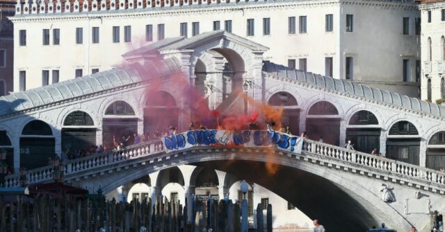 Hundreds Protest Bezos Wedding Over Venice Economic, Environmental Impact