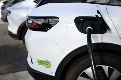 US President Donald Trump signed resolutions blocking California's mandate to phase out ga