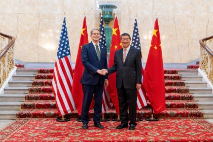 US Secretary of Treasury Scott Bessent (L) and Chinese Vice Premier He Lifeng led their re