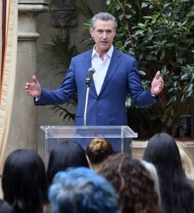 California Gov. Newsom sues Fox News in $787M defamation suit over Trump call