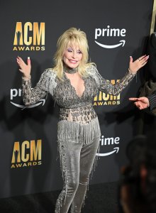 Dolly Parton to launch Las Vegas residency show