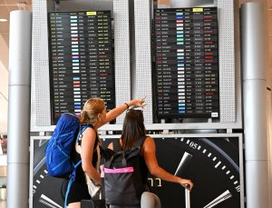 U.S. issues world travel warning after Iran attack