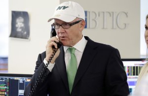 Jets owner Woody Johnson in talks to purchase stake in Crystal Palace