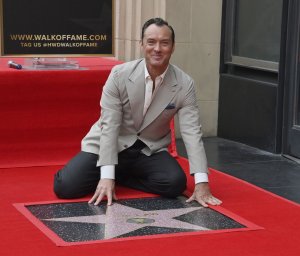 Jude Law, Sydney Sweeney fight to survive in 'Eden' trailer