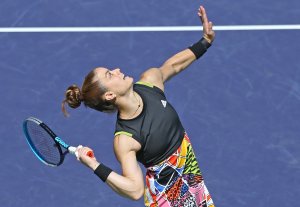 Maria Sakkari tells Yulia Putintseva 'nobody likes you' in tennis spat