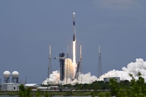 SpaceX Launches 23 Starlink satellites from Florida
