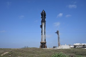 SpaceX's Starship explodes in pre-flight test
