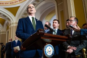 Trump wants GOP to cancel holiday recess until passing budget bill