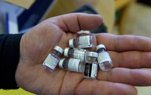 UCLA study: COVID vaccinations may lessen severe kidney damage