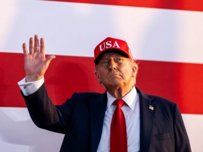 President Donald Trump thanks the crowd after remarks at the Salute to America Celebration