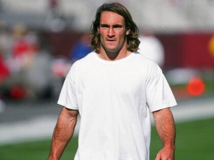 Football: Arizona Cardinals Pat Tillman (40) casual before game at Sun Devil Stadium. Tem