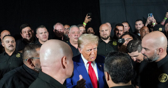 Trump Invites Retired Border Patrol Agent to 'Answer Call Once More'