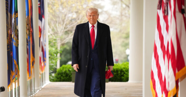 Golden Age: Consumer Sentiment Rises as Fears of Tariff-Led Inflation Fade