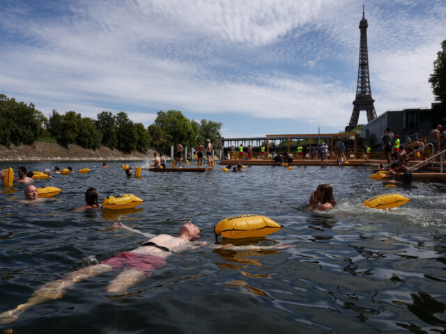 Seine River in Paris Opens for Public Swimming For First Time in 100 Years