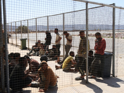 Greece Arrests Hundreds of Illegal Boat Migrants After Suspending Asylum