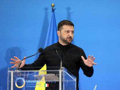 Zelensky U-Turns on Corruption Watchdog Independence After Protests, EU Objections