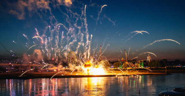 19 Injured After Fireworks Show Goes Awry in Western Germany