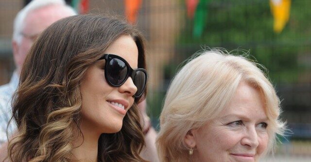 Kate Beckinsale Mourns Passing of Mom Judy Loe: 'Died in My Arms'