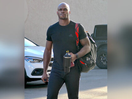 VIDEO: Adrian Peterson Begins Training for Boxing Match Against Poker Foe