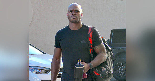 VIDEO: Adrian Peterson Begins Training for Boxing Match Against Poker Foe